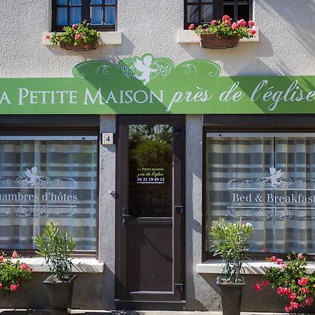 La Petite Maison Pres De L'Eglise Meillac Luaran gambar